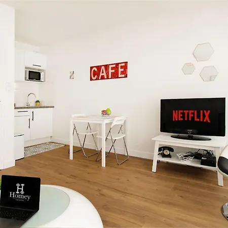 Homey Purity / New / Parking Gratuit / Proche Tram / Aux Portes De Geneve Apartment Ambilly